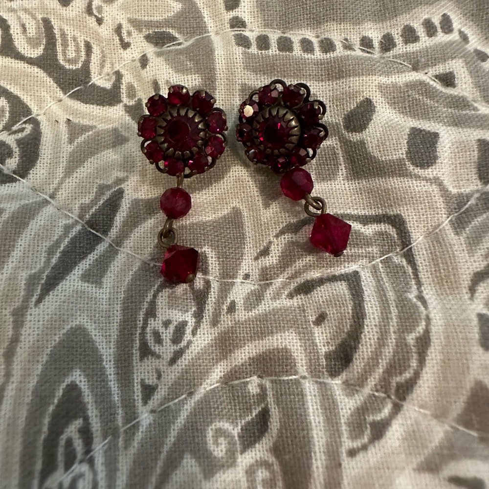 Red sparkle mini dangle earrings, dainty, delicate